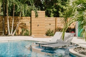 VV Pool and Garden - Villa Victoriana Fort Lauderdale Downtown Apartments